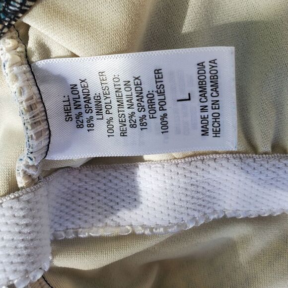 Snake print swimsuit - Picture 2 of 4